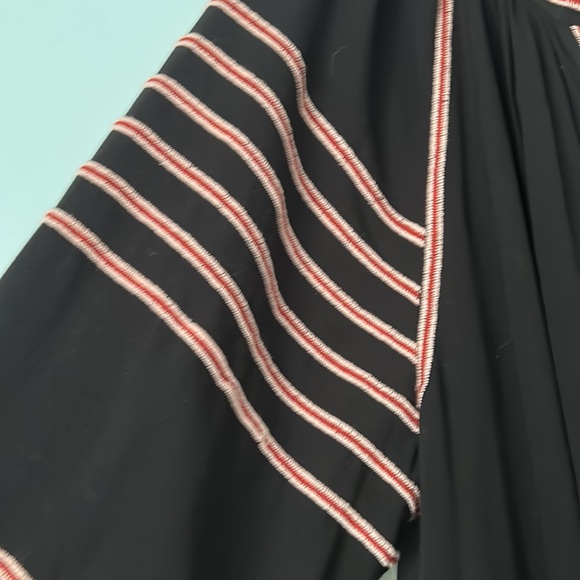 Ann Taylor loft festival boho romper, embroidered beautiful piece - Picture 6 of 10